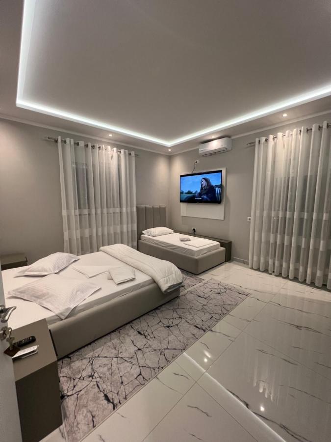 Guesthouse Bellavista Berat Eksteriør billede