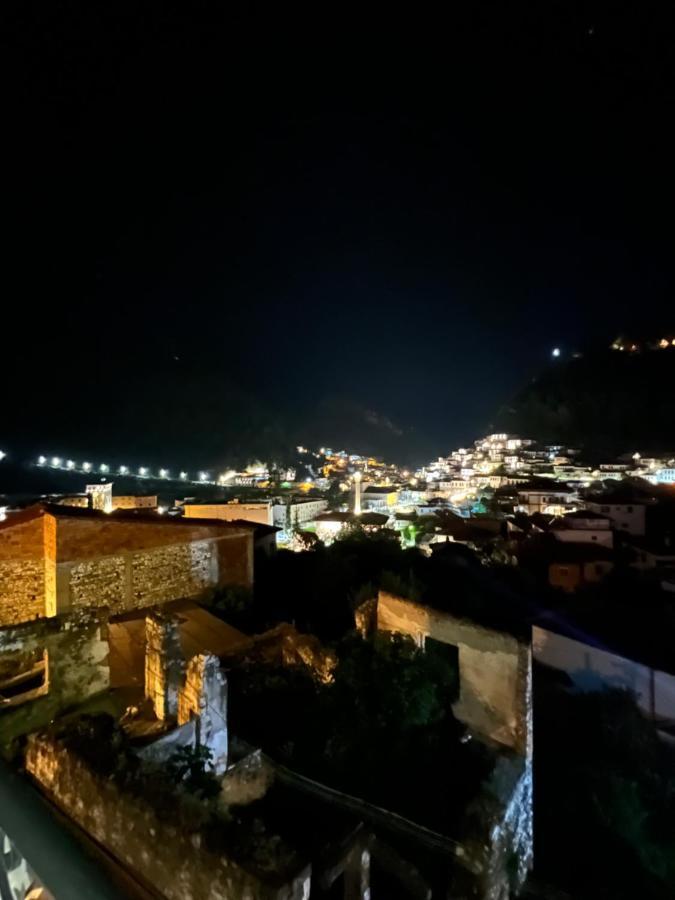 Guesthouse Bellavista Berat Eksteriør billede